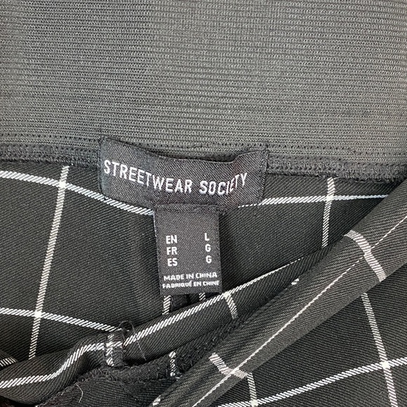 Streetwear Society Black and White Check Leggings - Picture 2 of 10
